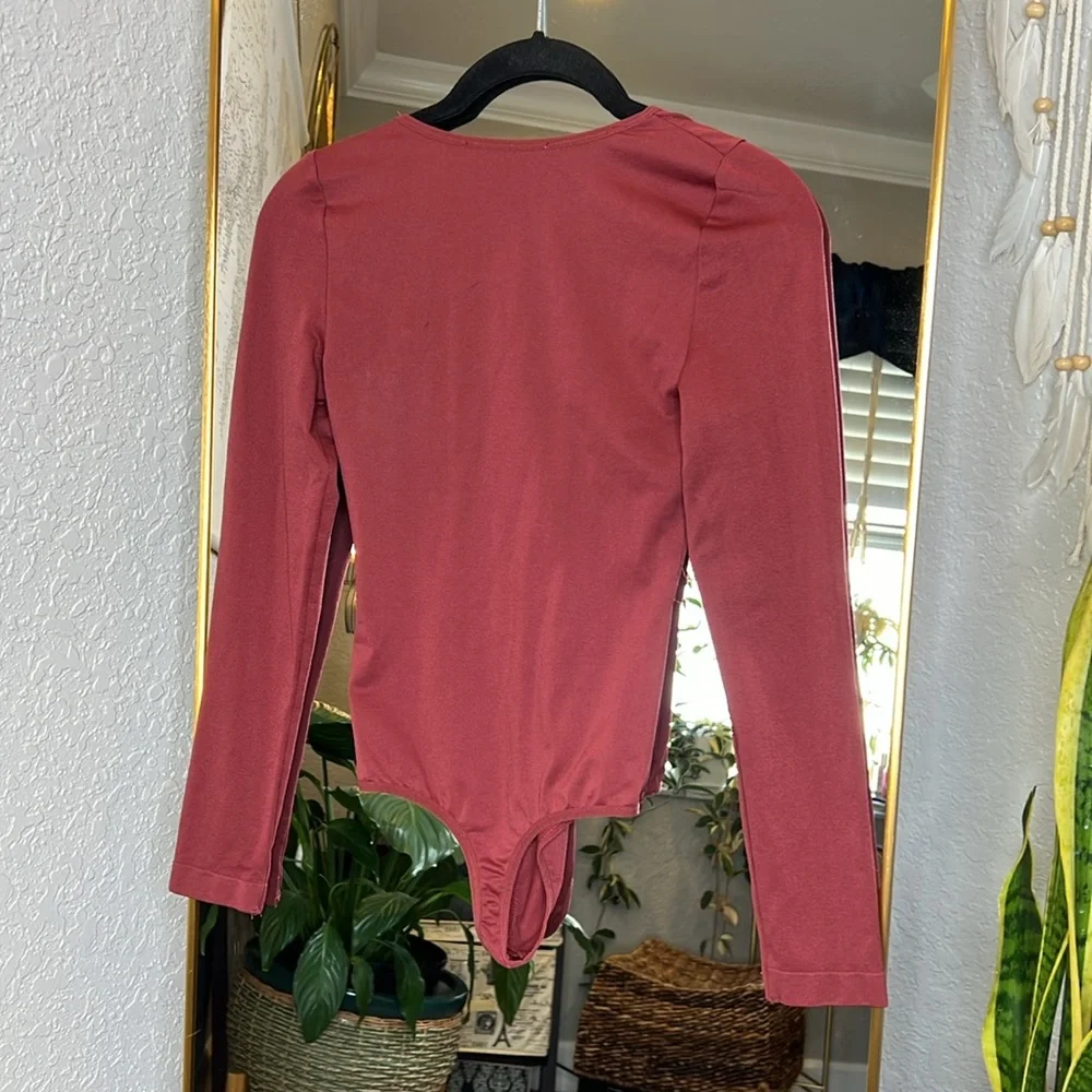 House of CB 'Rosella' Seamless Knit Scoop Neck Stretch Bodysuit - Picture 8 of 8